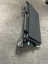 Load image into Gallery viewer, 2018-2020 HYUNDAI ELANTRA SEDAN DRIVER KNEE AIRBAG (P)