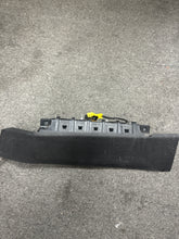Load image into Gallery viewer, 2012-2015 CHEVROLET VOLT RIGHT PASSENGER KNEE AIRBAG (RH) (P)