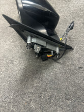 Load image into Gallery viewer, 2011-2014 DODGE CHARGER DRIVER SIDE VIEW MIRROR (LH) (P)