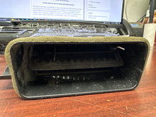 Load image into Gallery viewer, 2015-2018 CHEVROLET GM SIERRA/SILVERADO PANEL LEFT AIR OUTLET DASH VENT (LH) (P)