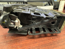 Load image into Gallery viewer, 2015-2018 CHEVROLET GM SIERRA/SILVERADO PANEL LEFT AIR OUTLET DASH VENT (LH) (P)