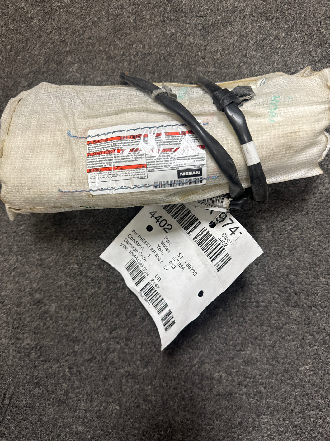 2011-2014 NISSAN ALTIMA FRONT RIGHT PASSENGER SEAT AIRBAG (RH) (P)