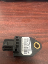 Load image into Gallery viewer, HYUNDAI ELANTRA FRONT IMPACT SENSOR (P) PN: 95920-2H100