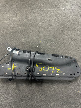 Load image into Gallery viewer, 2006-2013 AUDI A3 DRIVER SEAT AIRBAG (LH) (P)
