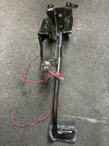 2016-2022 MERCEDES METRIS W447 BRAKE STOP PEDAL (P)