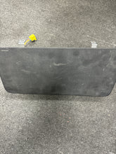 Load image into Gallery viewer, 2007-2009 SUBURBAN TAHOE YUKON AVALANCHE PASSENGER DASH AIRBAG (RH) (P)