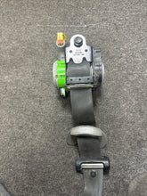 Load image into Gallery viewer, 2012-2017 HYUNDAI ACCENT PASSENGER SEATBELT (RH) (P)