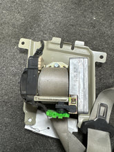 Load image into Gallery viewer, 2005-2007 MERCEDES C230 C350 C240 FRONT PASSENGER SEATBELT (RH) (P)