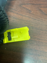 Load image into Gallery viewer, 2012-2015 KIA OPTIMA FRONT LEFT DRIVER BUCKLE (LH) (P)
