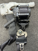 Load image into Gallery viewer, 2014-2016 NISSAN SENTRA LEFT DRIVER SEATBELT RETRACTOR PRETENSIONER (LH) (P)