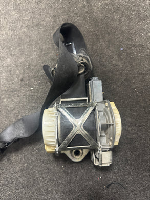 2008-2014 MERCEDES W204 C250 C300 C350 FRONT DRIVER SEATBELT (LH) (P)