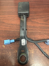Load image into Gallery viewer, 2022-2025 HONDA CIVIC FRONT RIGHT PASSENGER BUCKLE (RH) (P)