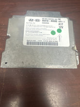 Load image into Gallery viewer, HYUNDAI SANTA FE AIRBAG CONTROL MODULE PN: 95910-B8880 (P)