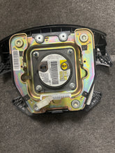 Load image into Gallery viewer, 2006-2008 HYUNDAI SONATA DRIVER STEERING WHEEL AIRBAG (P)