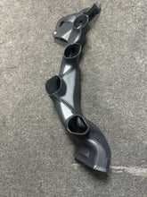 Load image into Gallery viewer, 2017-2024 CADILLAC XT5 LEFT DRIVER FRONT AIR OUTLET DUCT (LH) (P)