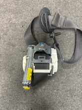 Load image into Gallery viewer, 2011-2012 FORD EXPLORER FRONT DRIVER SEATBELT RETRACTOR (LH) (P)