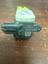 Load image into Gallery viewer, NISSAN CUBE FRONT DRIVER IMPACT SENSOR (P) PN: 98581 1EA0A