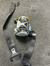 Load image into Gallery viewer, 2012-2015 BMW E84 X1 FRONT PASSENGER SEATBELT RETRACTOR (RH) (P)