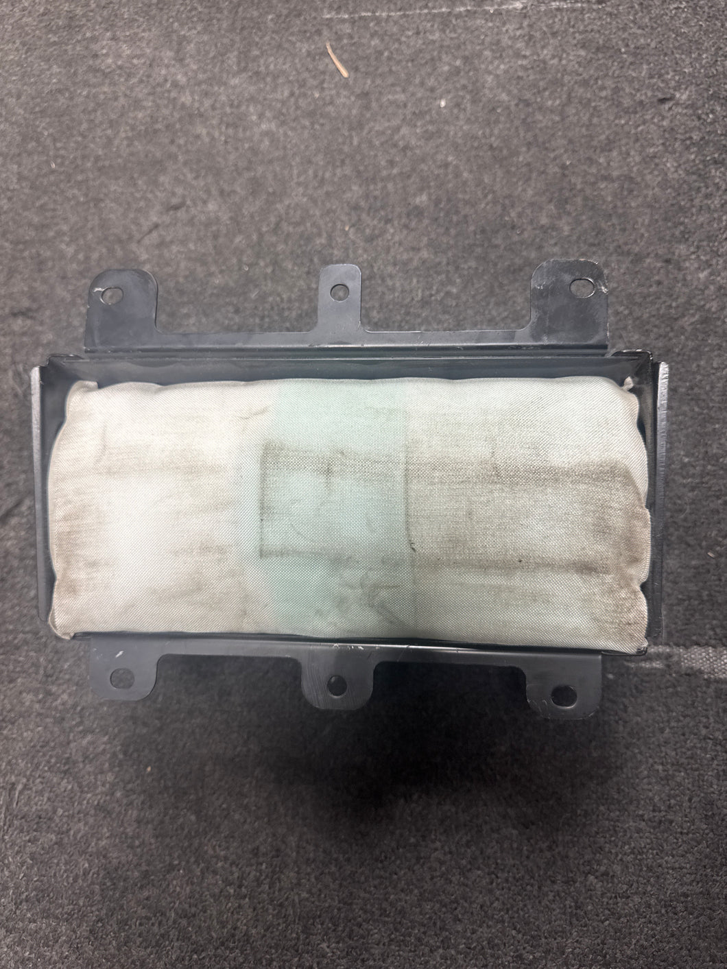 2006-2008 KIA SEDONA FRONT RIGHT PASSENGER DASH AIRBAG (RH) (P)
