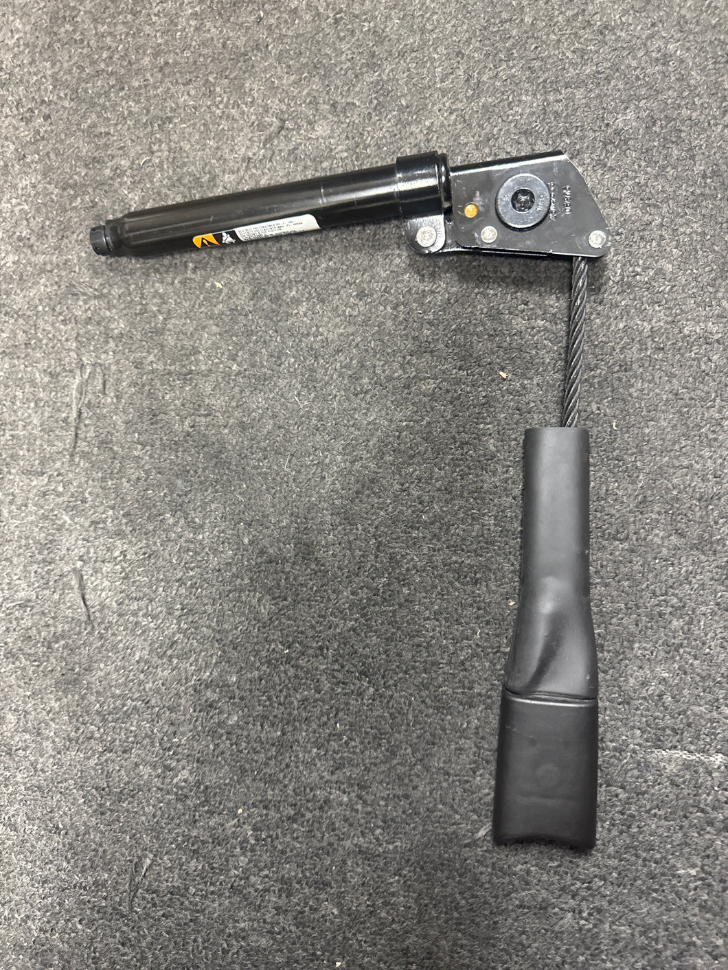 2014-2019 CADILLAC CTS FRONT RIGHT PASSENGER PRETENSIONER (RH) (P)
