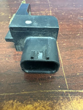 Load image into Gallery viewer, HONDA ODYSSEY FRONT SEAT POSITION SENSOR (P) PN: 81550TBA670