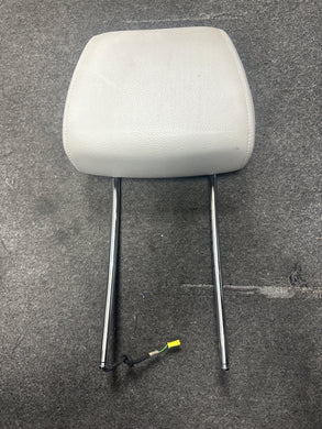 2010-2016 MERCEDES W212 E350 E400 FRONT SEAT HEADREST (LH+RH) (P)