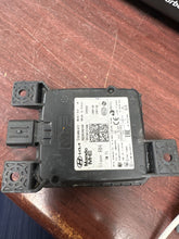 Load image into Gallery viewer, HYUNDAI SANTA FE RIGHT SIDE BLIND SPOT RADAR SENSOR MODULE (RH) (P) PN: 99150-S1500