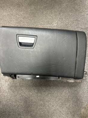 2014-2021 MASERATI GHIBLI SQ4 DASH BOARD GLOVE BOX STORAGE COMPARTMENT (P)
