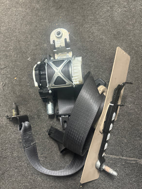 2019-2023 DODGE RAM 3500 FRONT LEFT OUTER SEATBELT (LH) (P)