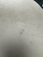 Load image into Gallery viewer, 2011-2014 KIA SORENTO FRONT SEAT HEADREST (LH+RH) (P) BEIGE