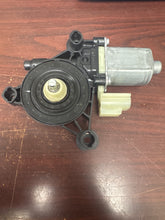 Load image into Gallery viewer, 2020-2022 FORD ESCAPE FRONT RIGHT POWER WINDOW MOTOR (P) PN: CM094080