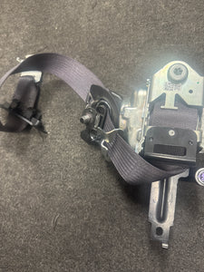 2014-2016 CHEVROLET SILVERADO SIERRA 2500/3500 FRONT LEFT DRIVER SEATBELT (LH) (P) COCOA
