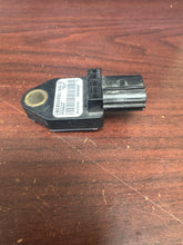 Load image into Gallery viewer, DODGE CALIBER FRONT CRASH IMPACT SENSOR (P) PN: P04896065AB