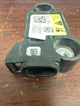 Load image into Gallery viewer, CHEVROLET MALIBU FRONT RIGHT IMPACT SENSOR (P) PN: 15821097