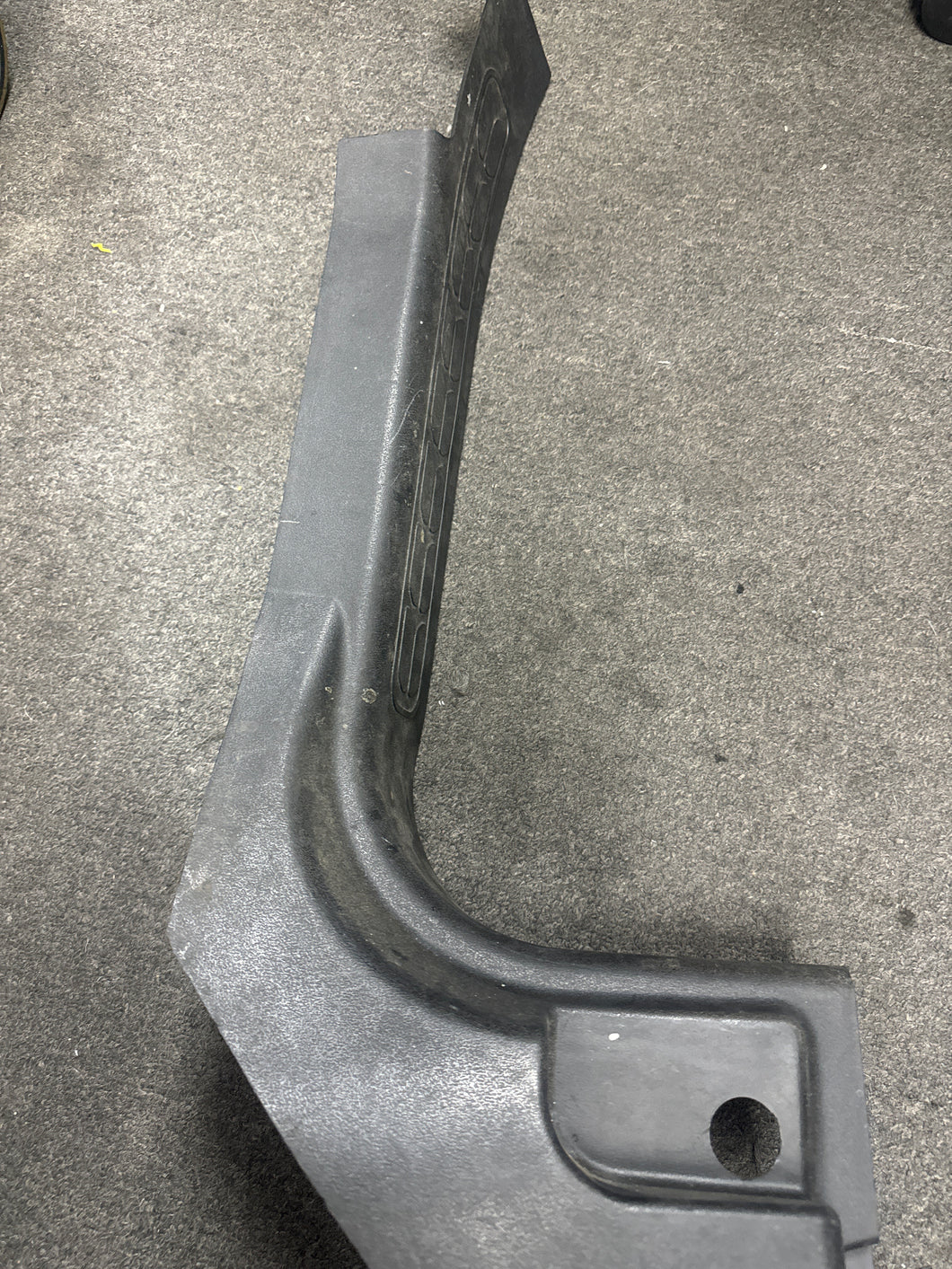 2015-2020 DODGE RAM PROMASTER CITY FRONT DRIVER STEP TRIM COVER (LH) (P)