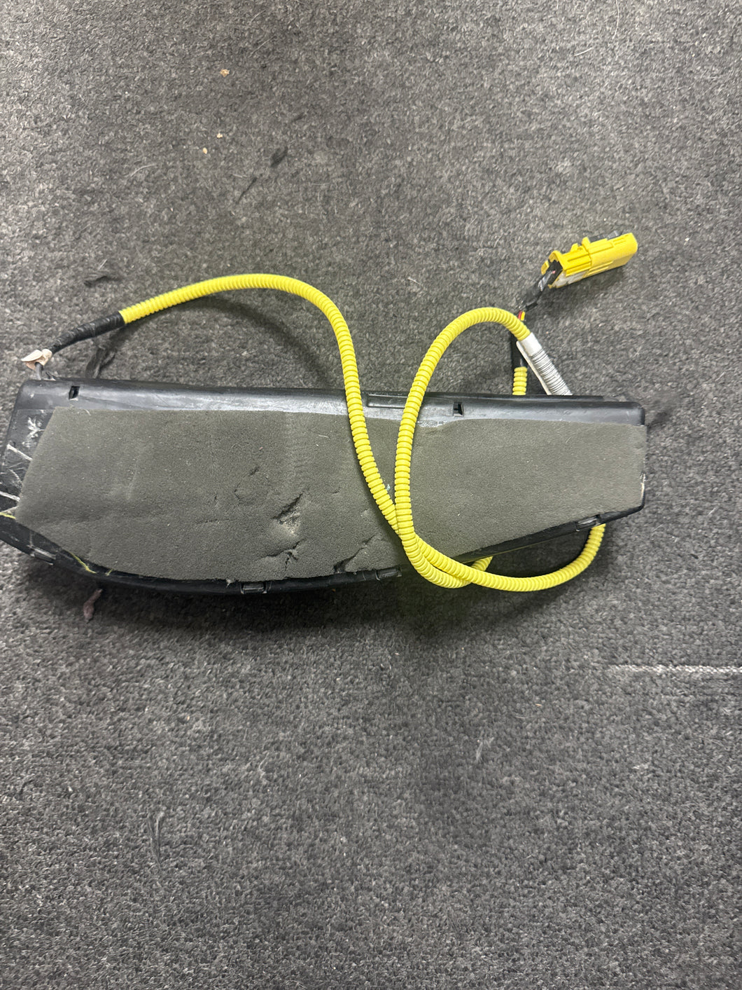 2010-2014 SUBARU LEGACY OUTBACK FRONT RIGHT PASSENGER SEAT AIRBAG (RH) (P)