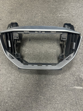 2014-2019 MASERATI GHIBLI S Q4 FRONT CENTRAL BEZEL TRIM (P)