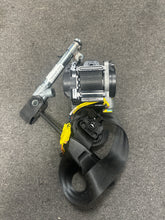 Load image into Gallery viewer, 2012-2015 VOLKSWAGEN PASSAT FRONT LEFT DRIVER SEATBELT RETRACTOR (LH) (P)