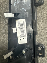 Load image into Gallery viewer, 2018-2019 HYUNDAI SONATA RIGHT PASSENGER AIR VENT (RH) (P)
