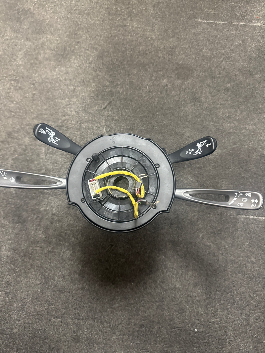 2015-2017 MCLAREN 675LT STEERING COLUMN SHROUD TRIM PANEL CLOCK SPRING SWITCH (P)