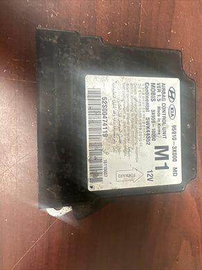 HYUNDAI ELANTRA SRS CONTROL MODULE UNIT(P) PN: 95910-3X000