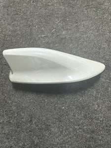 2019-2021 TOYOTA PRIUS SHARK FIN CAR ROOF ANTENNA RADIO SIGNAL (WHITE) (P)