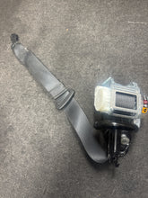 Load image into Gallery viewer, 2016-2024 CHEVROLET CAMARO FRONT LEFT DRIVER SEATBELT RETRACTOR (LH) (P)