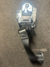 Load image into Gallery viewer, 2014-2016 CHEVROLET SILVERADO FRONT DRIVER SEATBELT (LH)P PN:19351689