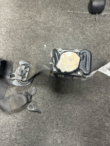 2011-2018 BMW X3 FRONT PASSENGER SEATBELT RETRACTOR (RH) (P)