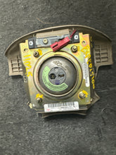 Load image into Gallery viewer, 2003-2006 FORD EXPEDITION DRIVER STEERING WHEEL AIRBAG (P)