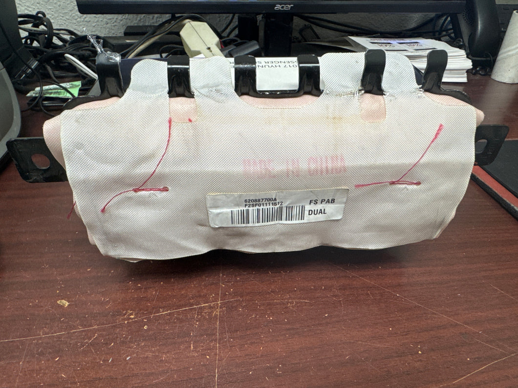 2012-2017 HYUNDAI VELOSTER PASSENGER SIDE DASH AIRBAG (RH) (P)