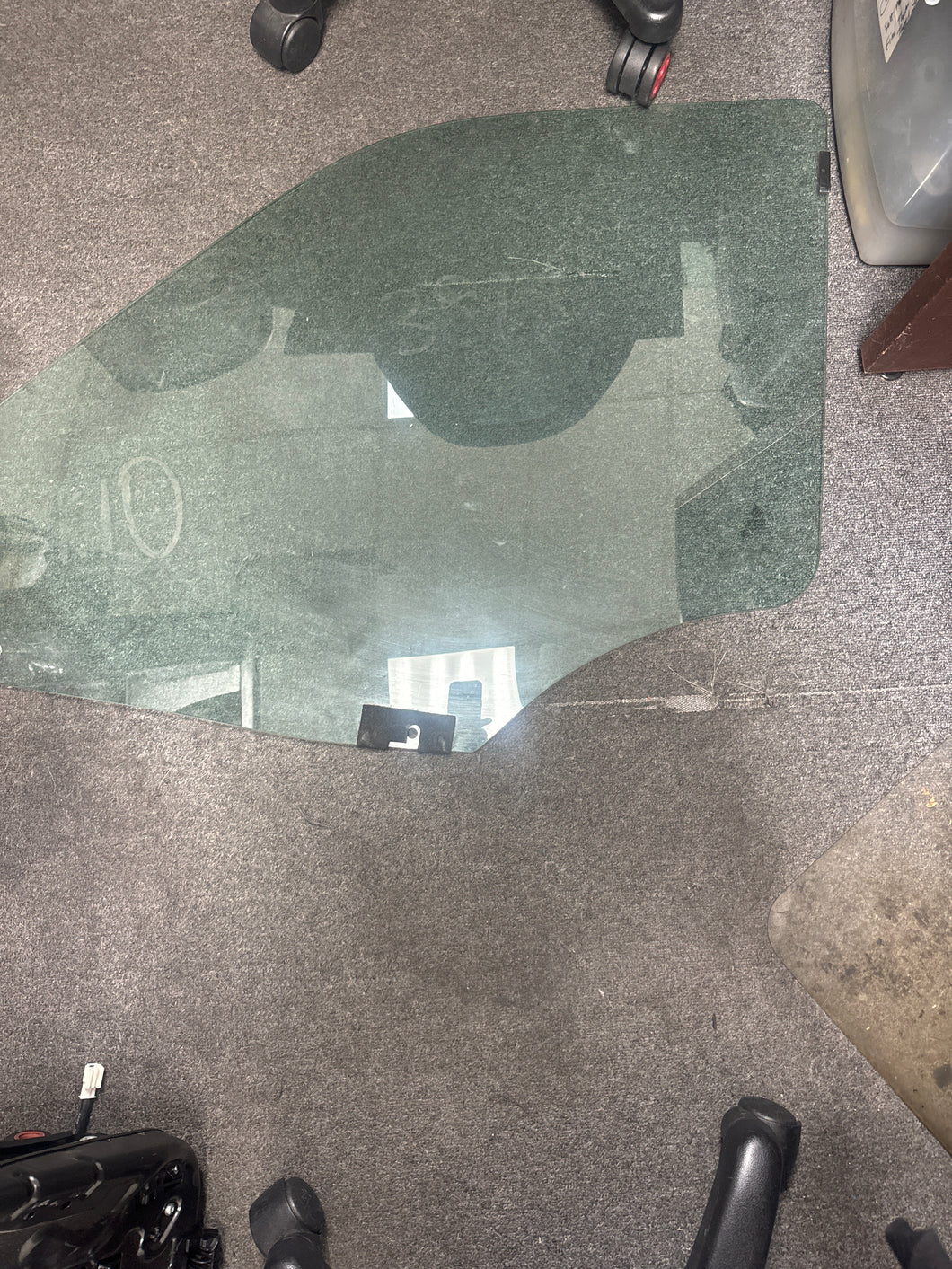 2015-2022 RAM PROMASTER CITY FRONT LEFT DRIVER DOOR WINDOW GLASS (LH) (P)