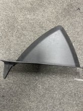 Load image into Gallery viewer, 2015- 2018 FORD FOCUS PASSENGER SIDE DASH END CAP COVER TRIM (RH) (P)