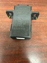 Load image into Gallery viewer, 2021-2023 NISSAN KICKS CONSOLE BACK ADAPTER USB CHARGING PORT POWER OUTLET (P)